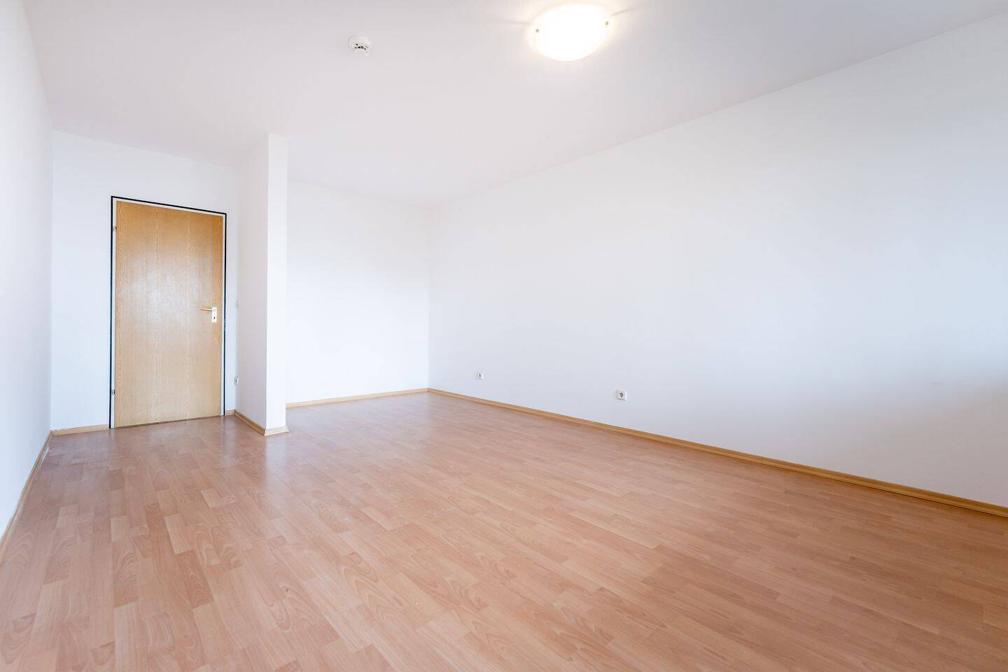 Gepflegtes Apartment mit überdachtem Westbalkon in SR-SÜD – Straubing – Vorschaubild 3