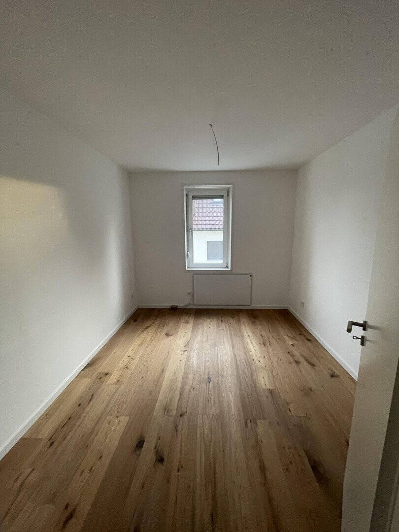 Perfekt für WG, Paare & Familien - kernsanierte 2- & 3-Zimmer-Wohnungen mit Einbauküche
