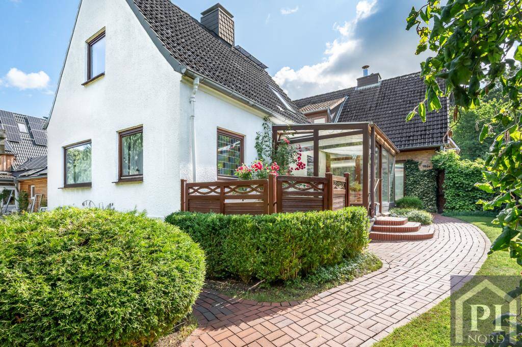 Haus statt Eigentumswohnung - Gepflegte Doppelhaushälfte mit Carport in Kiel-Hasseldieksdamm! – Kiel – Bild 1 von 9