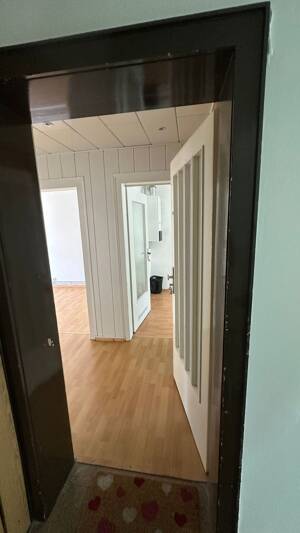 Biete 2 ZW+Grosse Küche+Bad/WC.ca.55qm.İst im gutem Lage.Kassel-West.Sofort einziehbar.