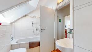 Charmante Drei-Zimmer-Wohnung in ruhiger Lage mit Garage – 60389 Frankfurt am Main – Vorschaubild 8