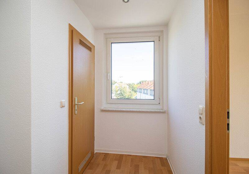 Alles im Blick! Kleine Starterwohnung mit Balkon – Chemnitz – Vorschaubild 4