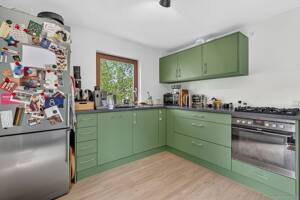 GEORGI: Ruhig, zentral, sonnig - 3-Zimmer-Wohnung mit Balkon in einen 4-Parteien-Haus – 81249 München – Vorschaubild 4