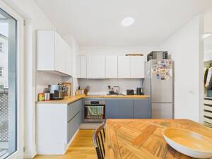Stilvolle 3-Zimmer-Wohnung in Berlin: Licht, Raum und zwei Balkone! – 12347 Berlin – Vorschaubild 4