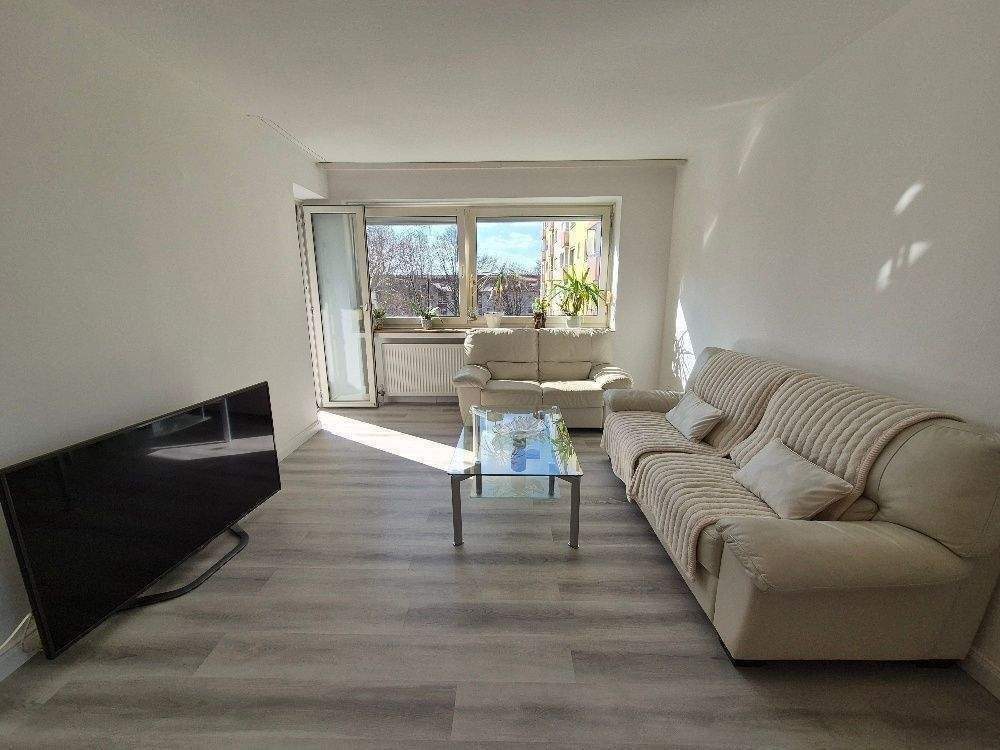 Nürnberg Zabo: helle 4-Zimmerwohnung mit Balkon für Eigennutzer; modernes Bad; in 2024 renoviert – Nürnberg – Vorschaubild 2