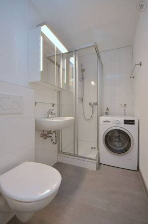 Tolle und modern möblierte Wohnung mit Internet in zentraler Lage in Stuttgart West – 70176 Stuttgart – Vorschaubild 4