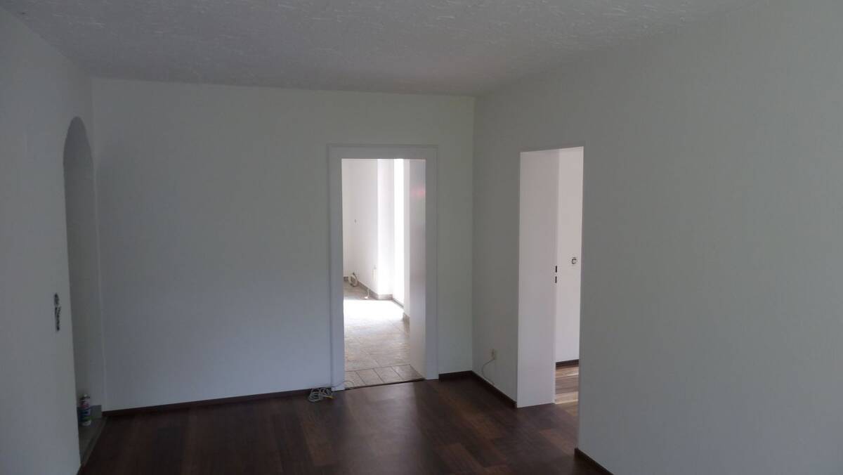 Großzügige 2-Zimmer-Wohnung mit Terrasse, Garten und Außenstellplatz – 51379 Leverkusen – Bild 1 von 9