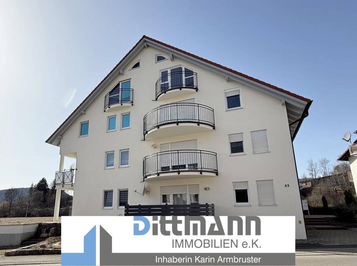 Tolle 3 - Zimmer - Maisonette - Wohnung mit zwei sonnigen Balkonen und TG-Stellplatz in Burladingen – 72393 Burladingen – Bild 1 von 7