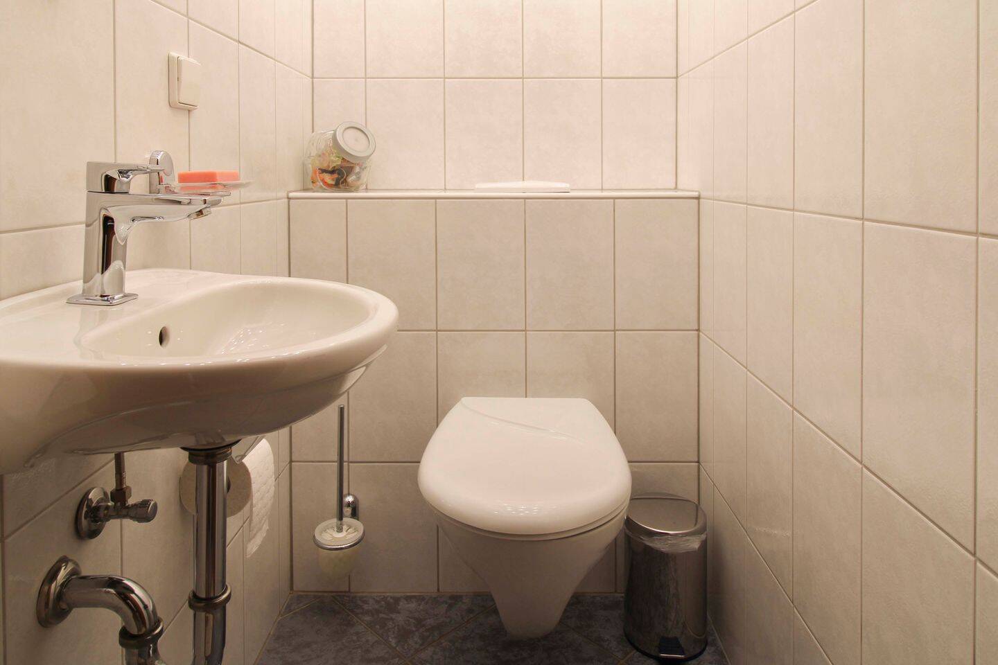 Exklusives Wohnen mit Wellness-Oase: 3-Zimmer-Wohnung mit Pool und Sauna in ruhiger Lage von Hamm – Hamm – Vorschaubild 4