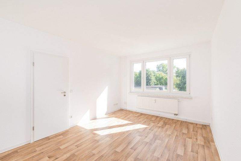 Erstbezug nach Sanierung - mit Wanne und Dusche – Chemnitz – Vorschaubild 4