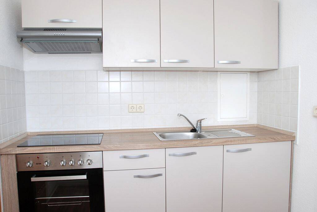 1-Raum-Wohnung mit Einbauküche und Balkon – Chemnitz – Bild 1 von 4