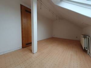 Schöne 2-Zimmer-Dachgeschosswohnung mit zusätzlichem Spitzboden – 45276 Essen – Vorschaubild 4