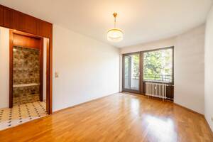 AIGNER - Seltene Gelegenheit: Großzügige 3-Zimmer-Wohnung mit drei Balkonen in Top-Lage – 80796 München – Vorschaubild 4