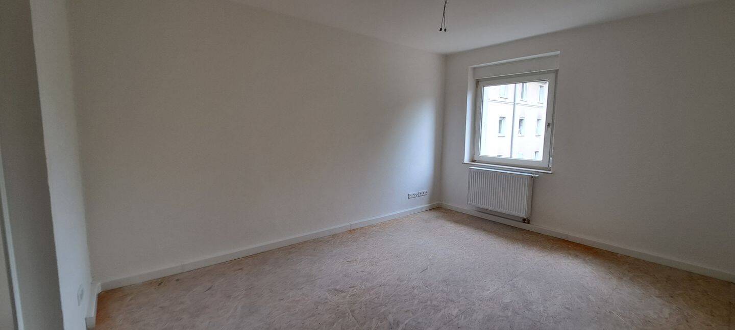 Komplettsanierte 3-Zimmer-Wohnung im 2. Obergeschoss in 90443 Nürnberg! – Nürnberg – Vorschaubild 2