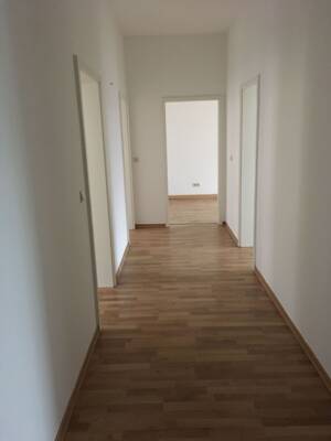 schöne Wohnung am Rande der Innenstadt: 3-Zimmer Wohnung im 1. OG, mit Stellplatz – 9113 Chemnitz – Vorschaubild 6