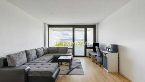 Modernisierte 3-Zimmer-Wohnung mit Balkon, schöner Aussicht und Einbauküche in Mainz