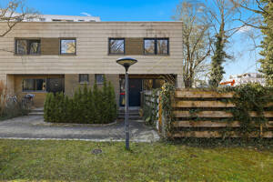 Reiheneckhaus in München / Einmalige Raumaufteilung / 5 Zimmer, Garten & viel Potenzial und TG-Platz – 81673 München – Vorschaubild 2