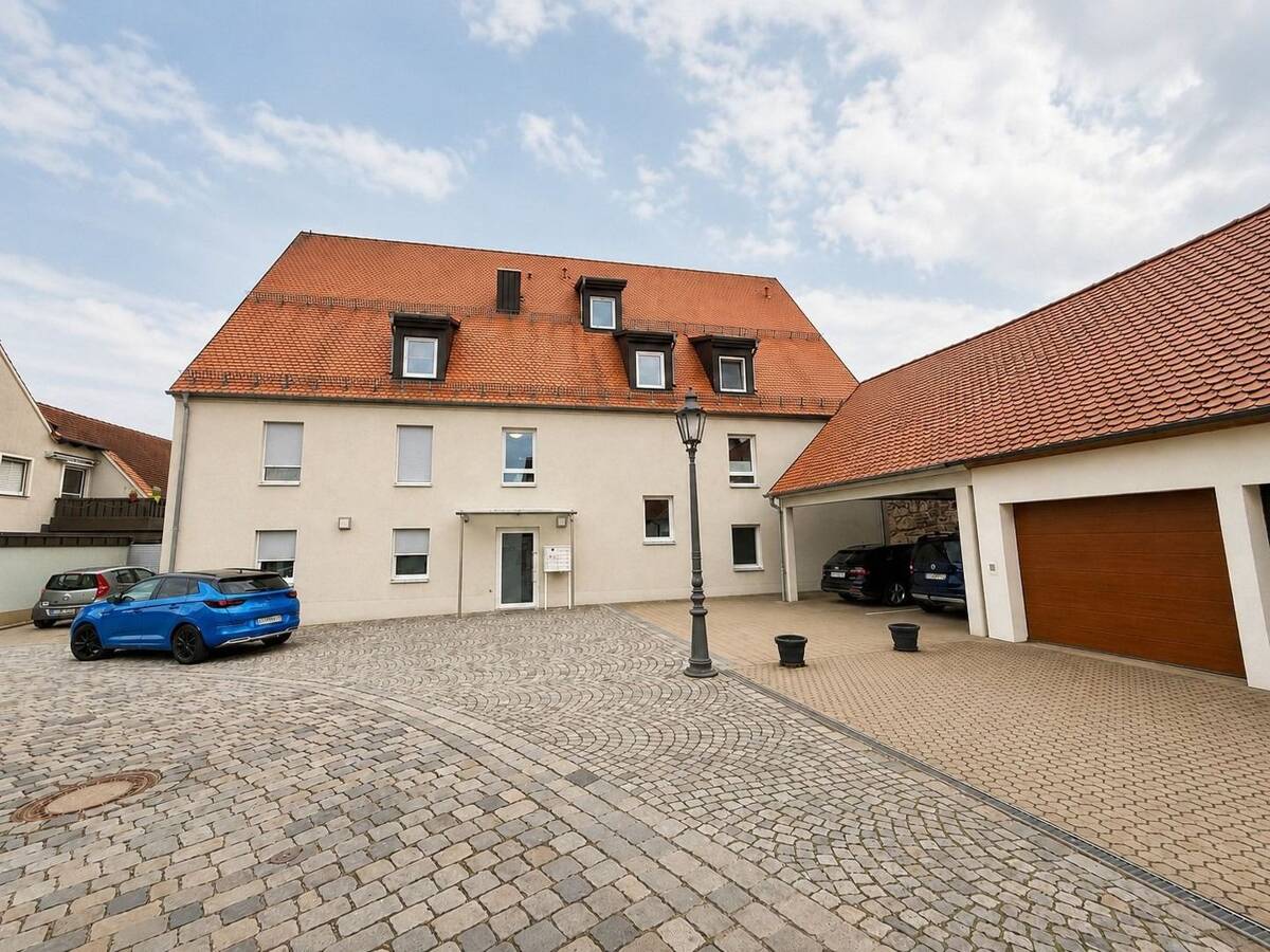Gemütliche 2-Zimmer-Wohnung mit Loggia! – 91639 Wolframs-Eschenbach – Bild 1 von 7