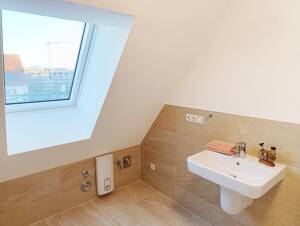 Dachgeschoß-Maisonette-Wohnung 44 qm am Tilsiter Platz in Kiel-Ellerbek – 24148 Kiel – Vorschaubild 6