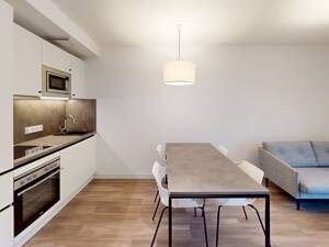 URBAN BASE: Vollmöbliertes 2-Zimmer-Apartment mit EBK, BALKON, ALL-IN-MIETE, UVM. im Wiesbadener Stadtzentrum – 65189 Wiesbaden – Vorschaubild 6