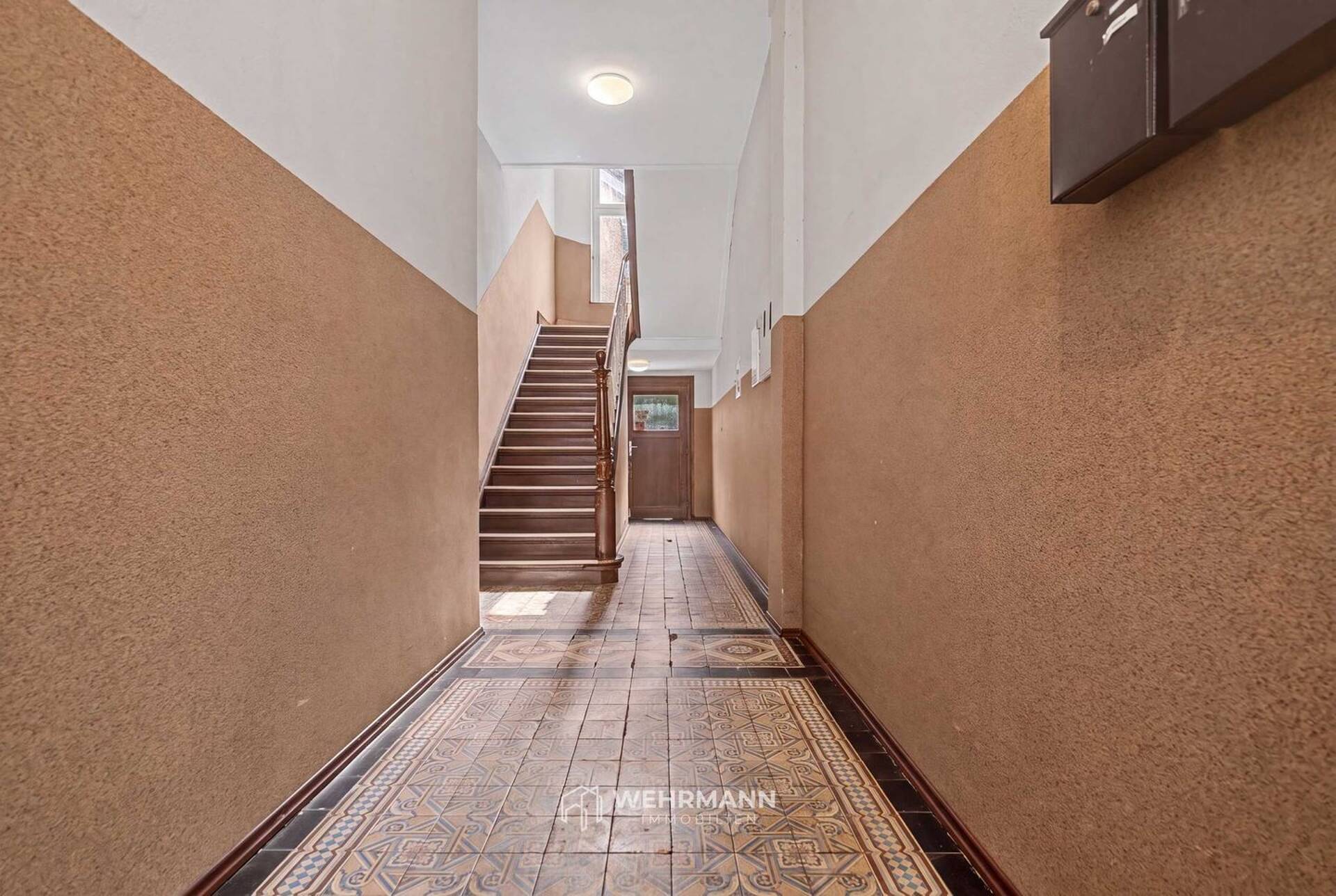 Mehrfamilienhaus in 51105 Köln mit 457 m² kaufen