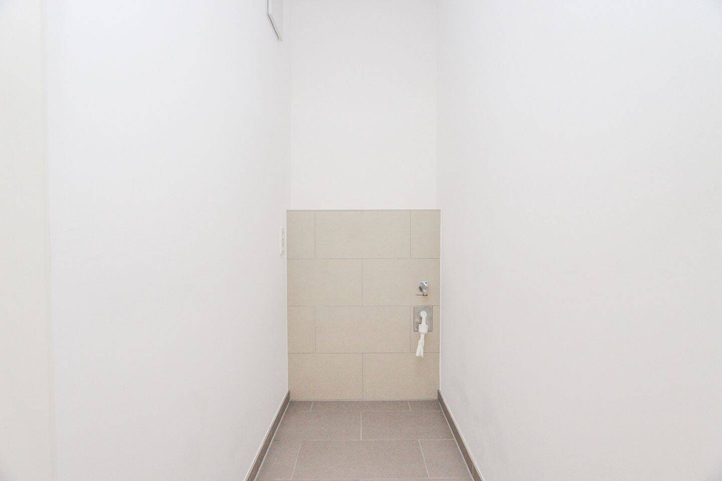 Stilvolle und moderne 2-Zimmer-Terrassenwohnung – München – Vorschaubild 8