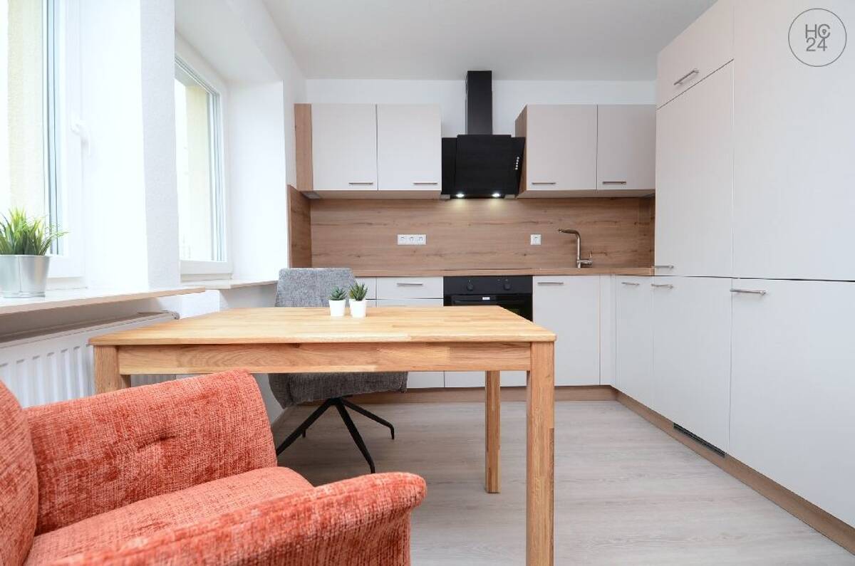 Moderne, möblierte 2 Zimmerwohnung in sehr zentraler Lage von Ulm – 89077 Ulm – Bild 1 von 9