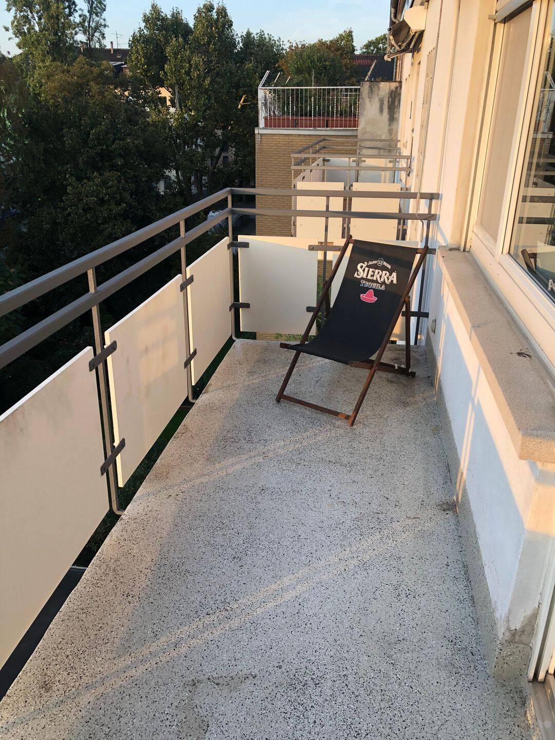 Helle, hochwertig möblierte 1-Zimmer-Wohnung mit Balkon in Bestlage der Mannheimer L-Quadrate – Mannheim – Vorschaubild 9