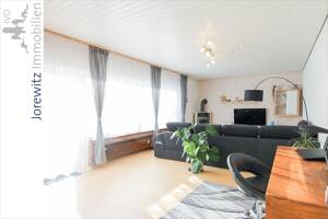 Bi-Hillegossen: Saniertes Ein- bis Zweifamilienhaus mit Garage und schönem Gartengrundstück – 33699 Bielefeld – Vorschaubild 9