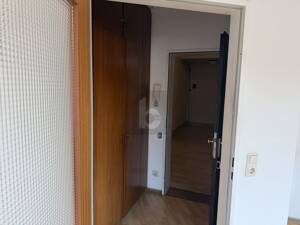 KOMPAKT, HELL UND KOMFORTABEL – 40215 Düsseldorf – Vorschaubild 5