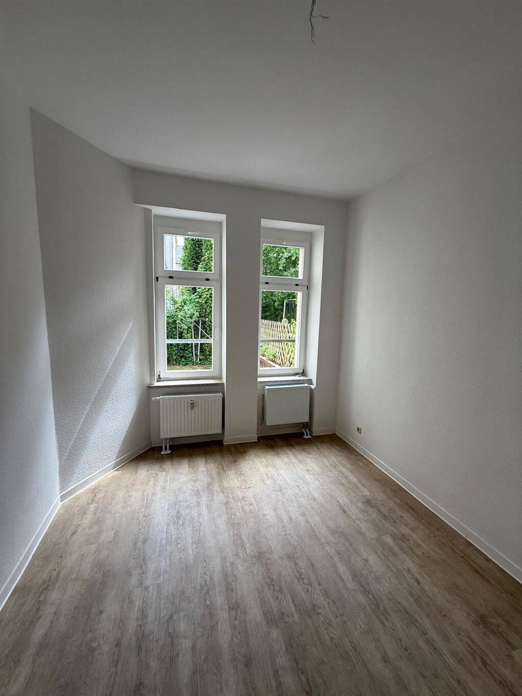 Großzügige 2-Zimmer mit Laminat und Wannenbad in sehr guter Lage – Chemnitz – Vorschaubild 6