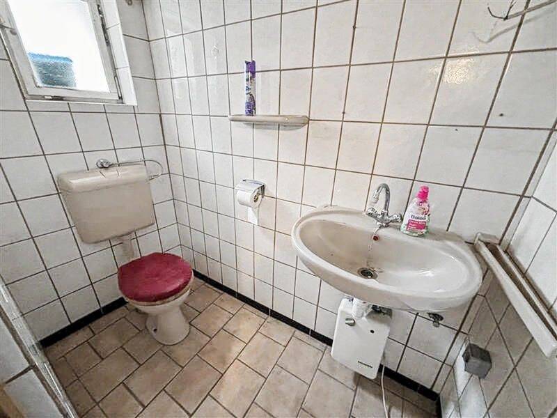 Handwerker aufgepasst - Einfamilienhaus mit viel Potenzial in Otterbach zu verkaufen – Otterbach – Vorschaubild 9