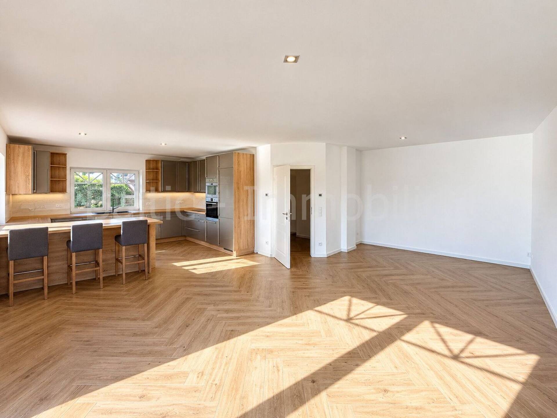Einfamilienhaus in 23560 Lübeck mit 153,9 m² kaufen