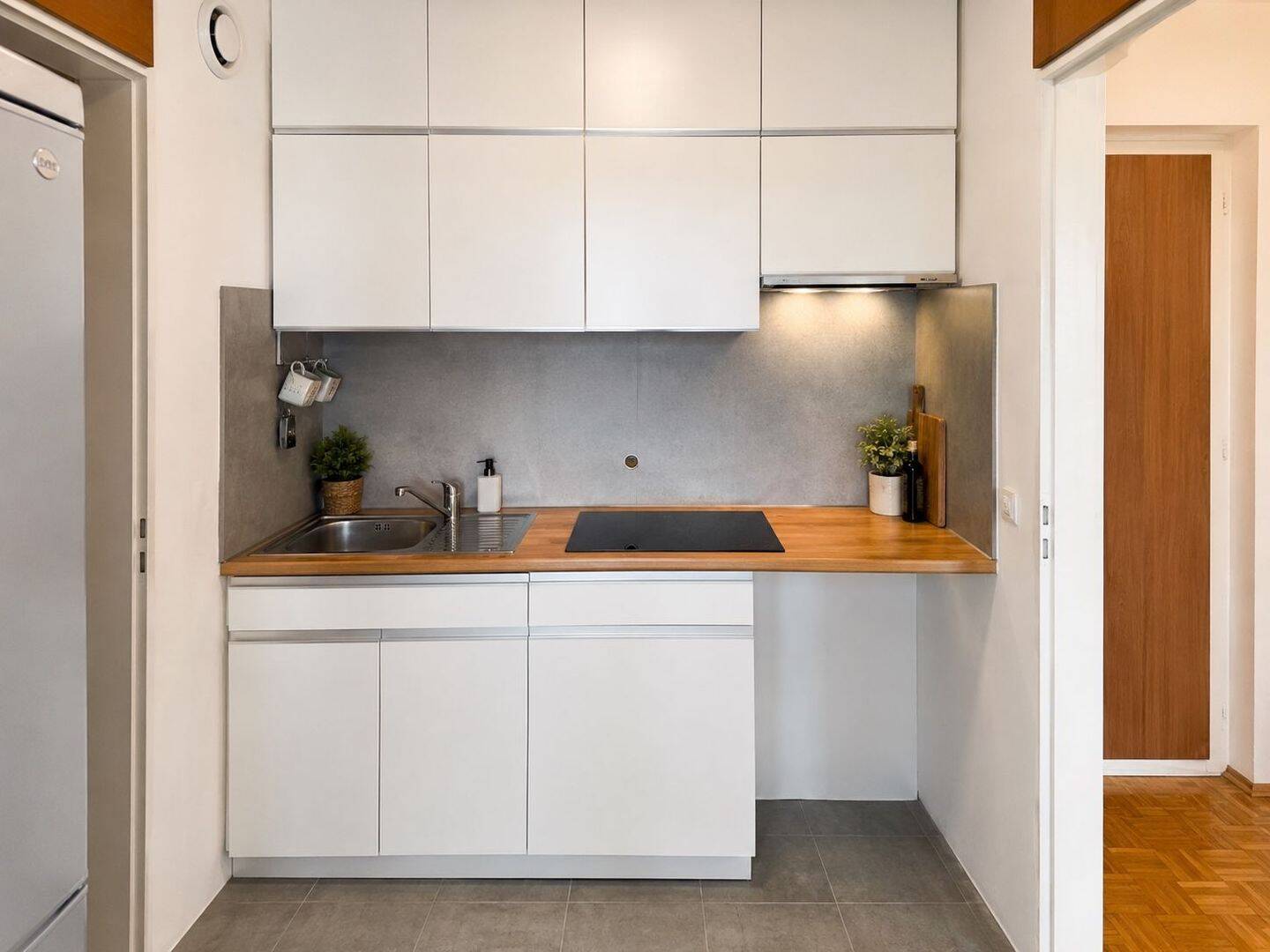 Charmante 1,5-Zimmer-Wohnung mit modernisierter Küche, renoviertem Bad und herrlichem Weitblick