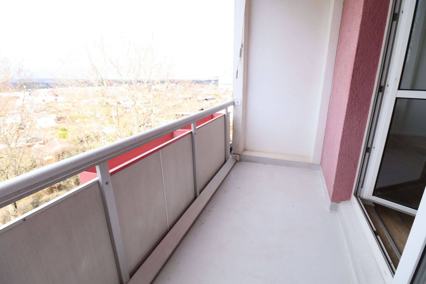 3-Raumwohnung mit West-Balkon und herrlichen Ausblick – Chemnitz – Vorschaubild 7