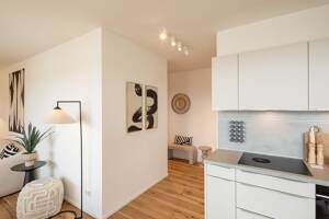 TRAUMBLICK in die FERNE- Genießen Sie die Aussicht von Ihrem Balkon im 4. OG über den PARK ! – 90419 Nürnberg – Vorschaubild 2