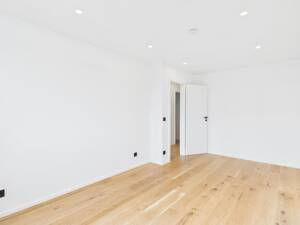 Wohnkomfort auf zwei Etagen - Elegante Maisonette mit Balkon – 80807 München – Vorschaubild 6
