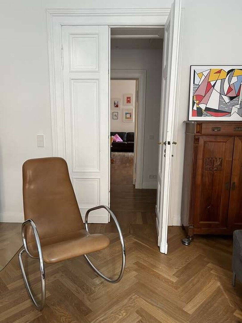 Tolle 4 Zimmer Altbauwohnung in Kreuzberg mit Wohnküche nahe Paul-Lincke Ufer, Südbalkon, Parkett – Berlin – Vorschaubild 3