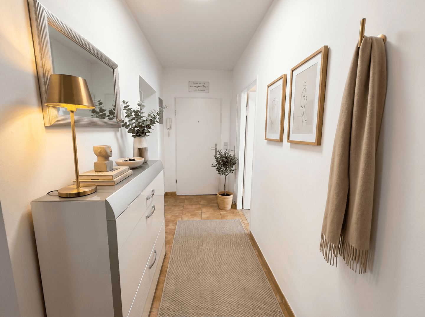 Attraktive 3 Zimmer Wohnung mit Garten, Balkon und Garage in ruhiger, grüner Wohnlage – Wiesbaden – Vorschaubild 4
