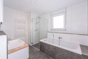 4-Zi-ETW, Balkon, EBK, FBH, Lift, 2 Stellplätze, ruhige, zentrale Lage, 90763 Fürth – 90763 Fürth – Vorschaubild 2