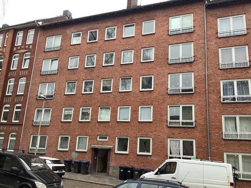 Renovierte 2-Zimmer Wohnung zur zeitnahen Anmietung frei