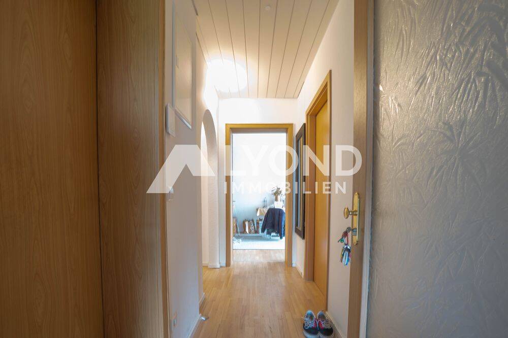 Dieses schöne Mehrfamilienhaus mit 3 Wohnungen sucht Sie als neuen Eigentümer! – Neu-Ulm – Vorschaubild 5