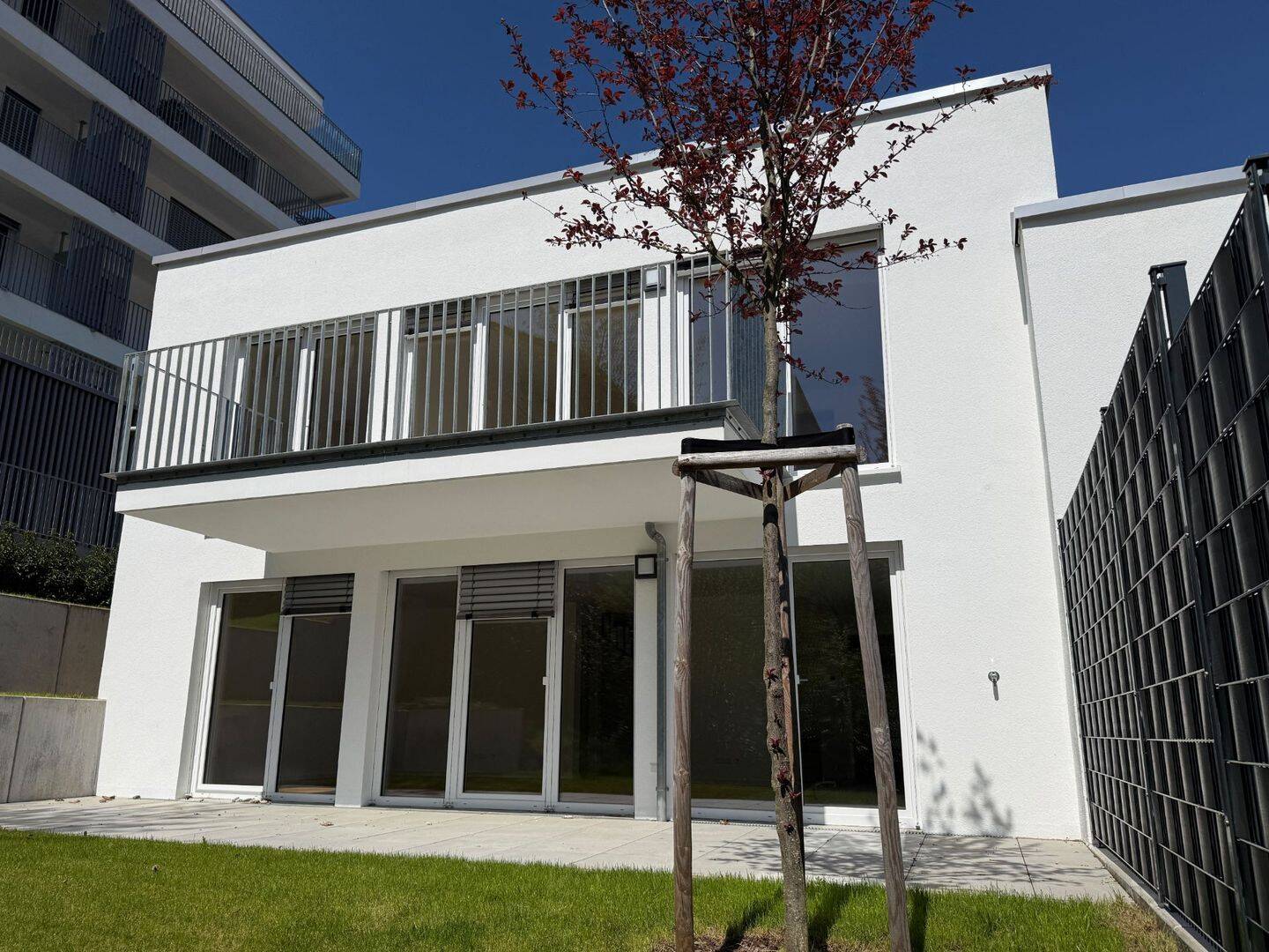 Familienglück im Grünen - Erstbezug mit Aussicht und Gemeinschaft – Bad Wildbad – Bild 1 von 9