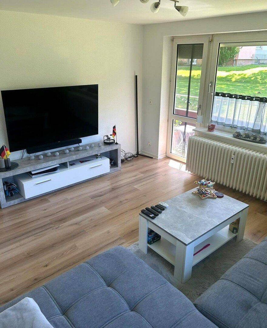 Moderne, ruhige 3-Zimmer-Wohnung mit Balkon und Einbauküche in Salzgitter-Thiede – Salzgitter – Vorschaubild 2