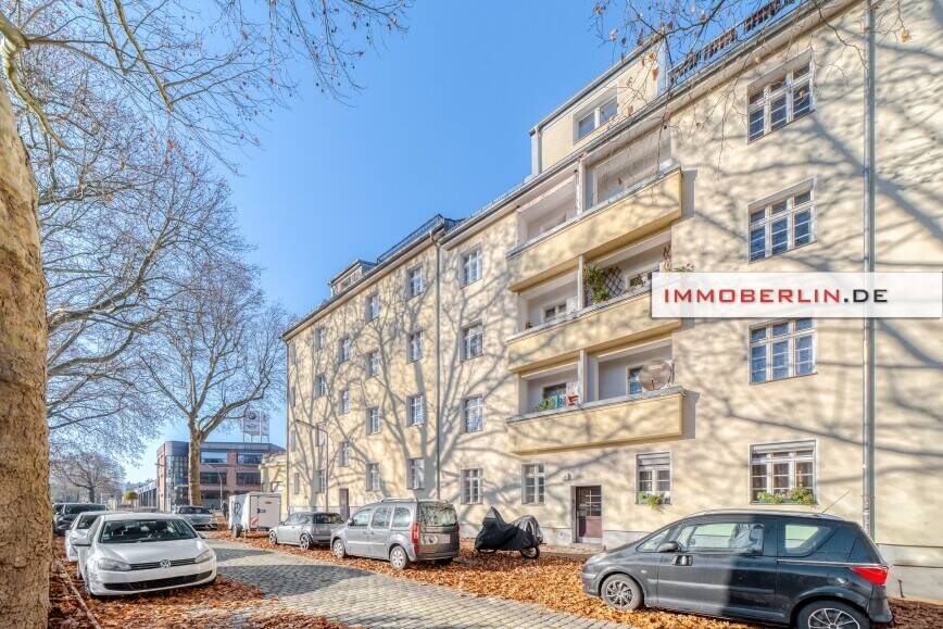 IMMOBERLIN.DE - Sympathische Altbauwohnung beim Botanischen Garten Dahlem – Berlin – Bild 1 von 9