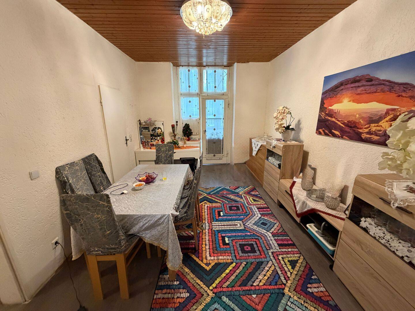 Modernisierungsbedürftiges Mehrfamilienhaus mit acht vermieteten Wohneinheiten in solider Wohnlage! – Duisburg – Vorschaubild 2