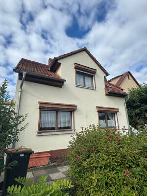 Sanierungsbedürftiges Einfamilienhaus mit separatem Wohnbungalow zur sofortigen Nutzung in Erfurt-Hochheim – 99094 Erfurt – Vorschaubild 2