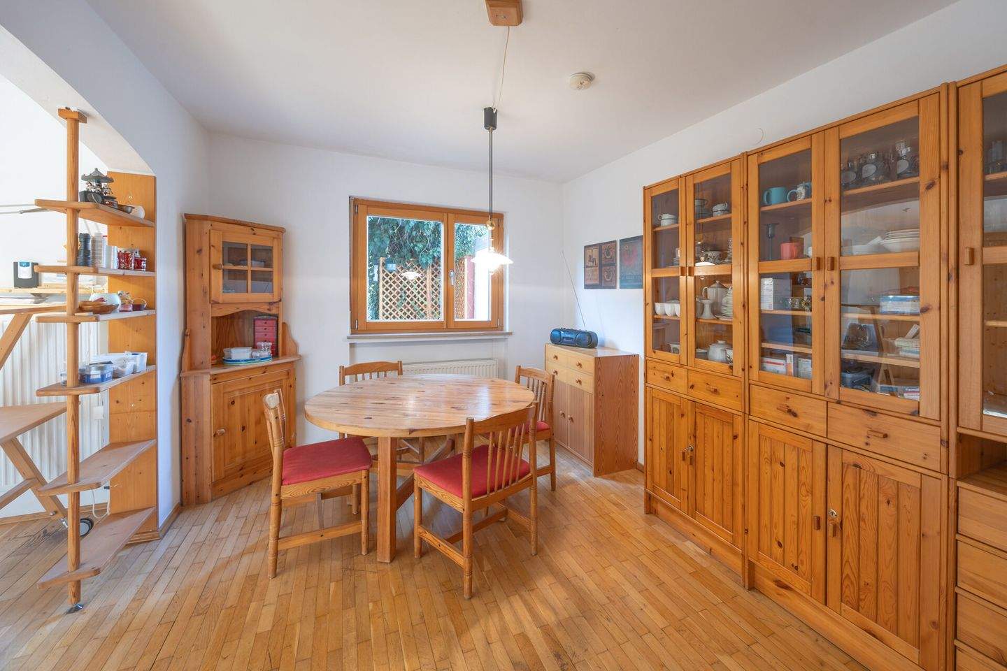 Raumwunder mit flexiblen Möglichkeiten: Haupthaus mit Einliegerwohnung – Fürstenfeldbruck – Vorschaubild 4