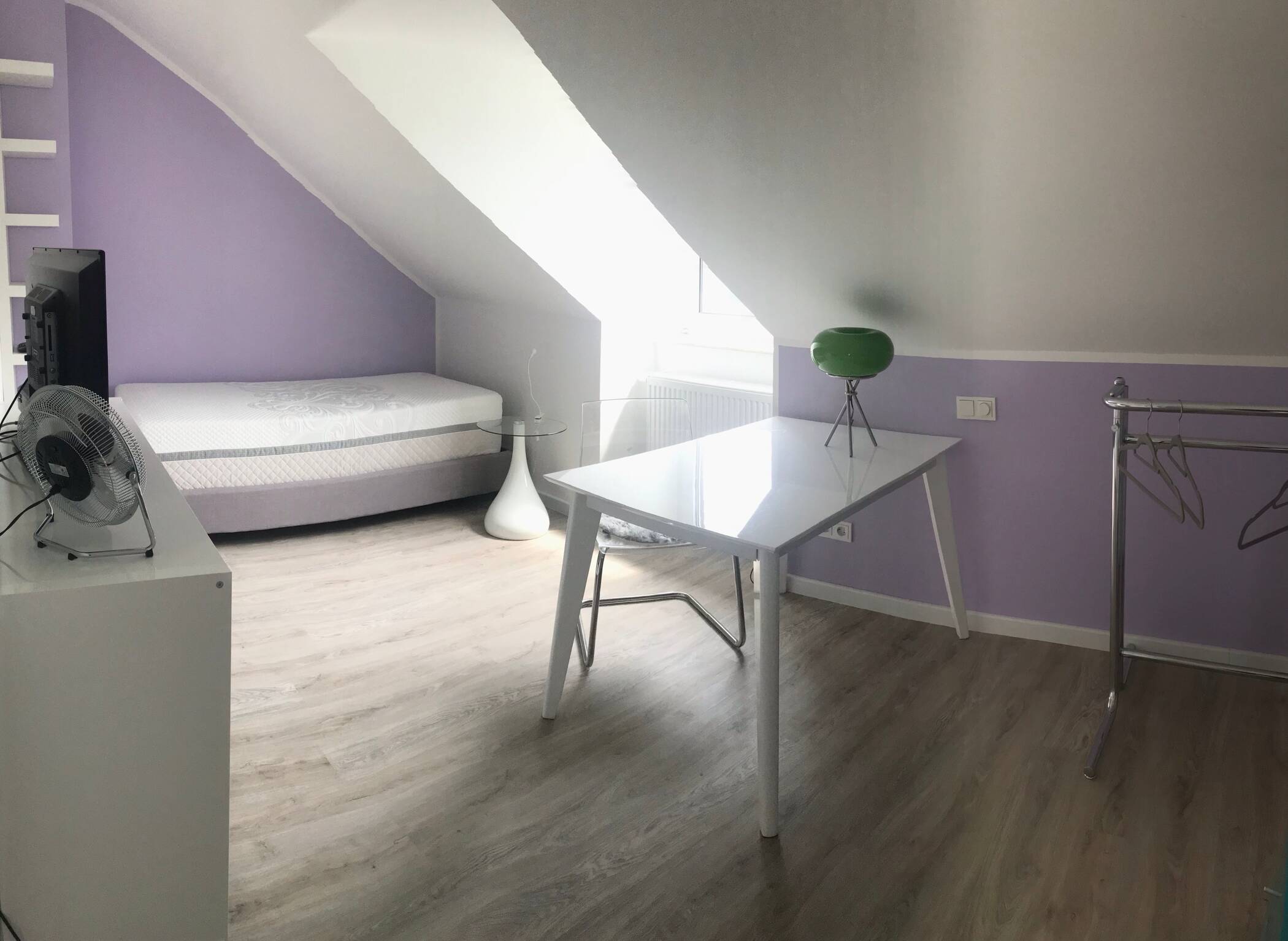 Zimmer in 2erWG ! Gerresheim ! citynah ! KDB ! Miete inkl. aller NK, Heizung u. WIFI ! – Düsseldorf – Vorschaubild 4
