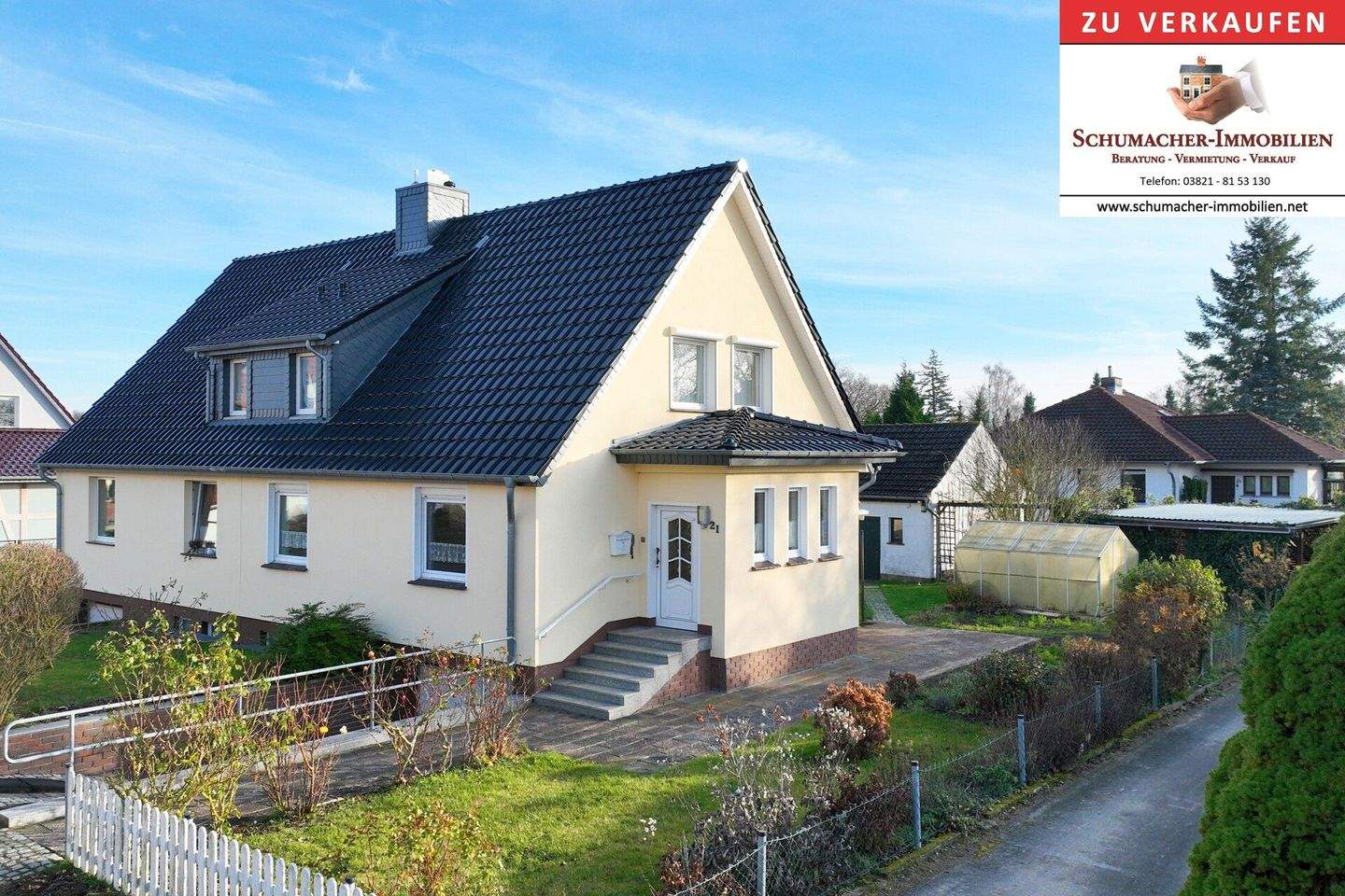 Doppelhaushälfte im Zentrum von Ribnitz-Damgarten! – Ribnitz-Damgarten – Bild 1 von 9